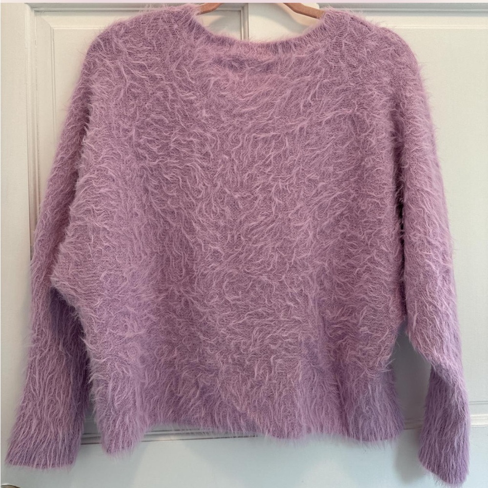 Fuzzy Sweater - Picture 5 of 5